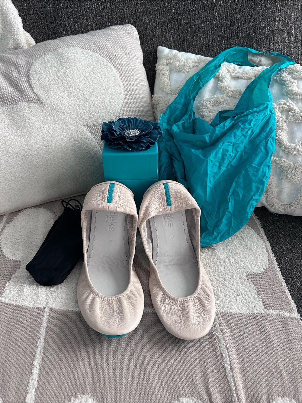 Tieks by Gavrieli - Cream Ballet Flats - Picture 4 of 10